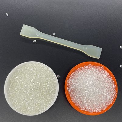 उच्च पारदर्शिता, तेज़ ढलाई, अच्छी लचीलापन, उत्कृष्ट दृढ़ता, पर्यावरण के अनुकूल टीपीयू प्लास्टिक इंजेक्शन मोल्डिंग या एक्सट्रूज़न कण, पालतू खिलौने, रस्सी कूदने, तारों के लिए उपयुक्त