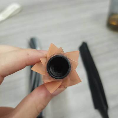 Tpu Raw Material Shore 80A-95A For Tpu Soft Rubber Anti-Winding Roller Brush Wear-Resistant, Anti-Fracture, Non-Toxic And Environmentally Friendly