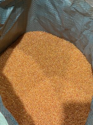 नारंगी रंग-मिलान वाला टीपीयू, रंग-स्थिर, प्रक्रिया-अनुकूल थर्मोप्लास्टिक पॉलीयूरेथेन खेल के सामान, फोन केस के लिए