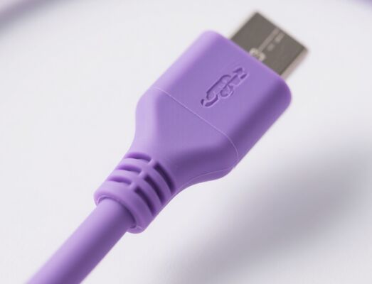 वी0 रेटेड, पहनने के प्रतिरोधी, एचएफएफआर तारों और केबलों के लिए, लौ प्रतिरोधी टीपीयू